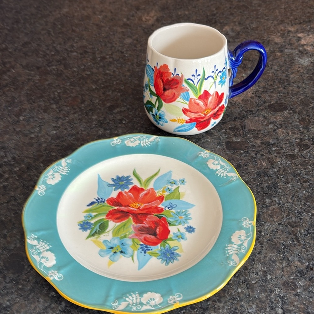 Pioneer Woman Salad Plate and Mug Spring Bouquet